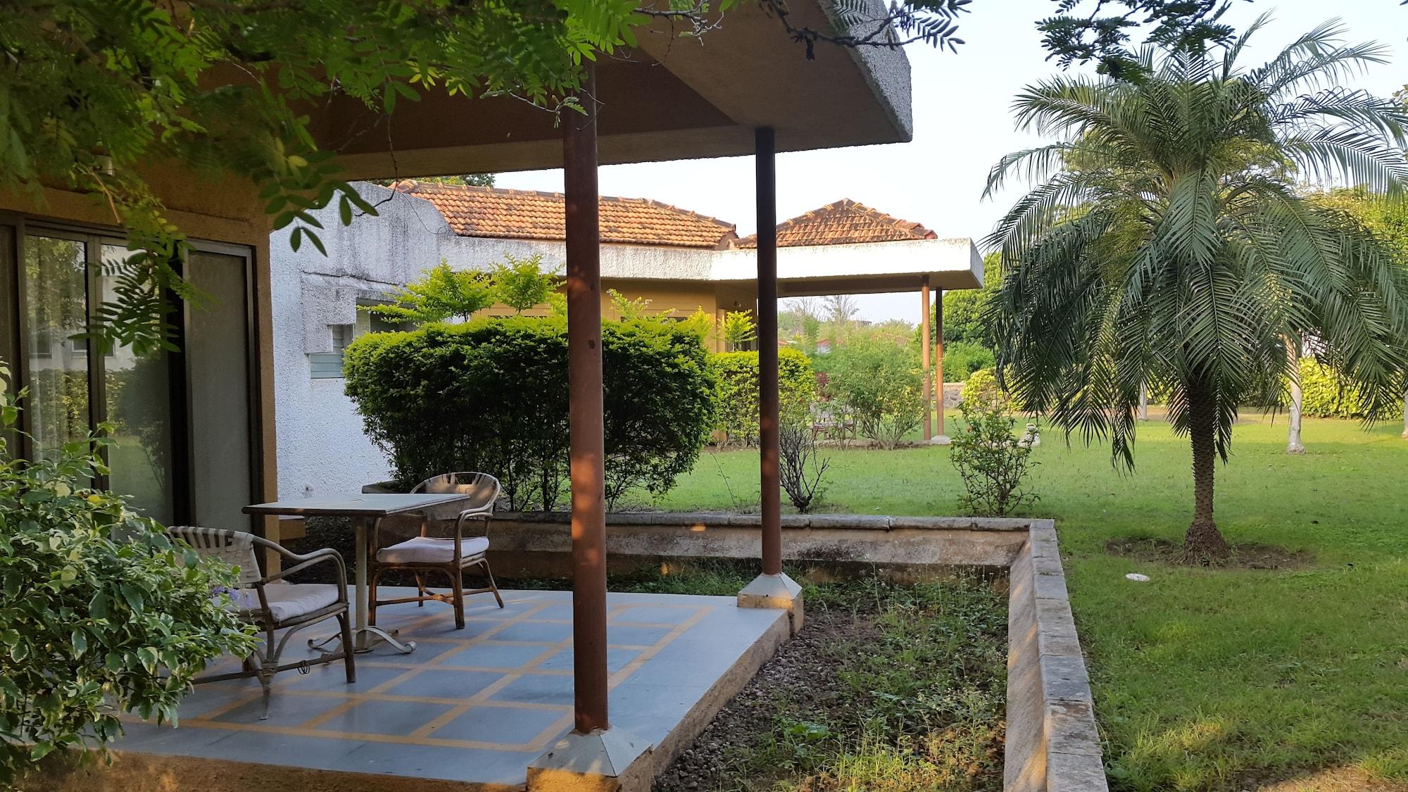 The Meadows Resort And Spa Аурангабад Екстериор снимка