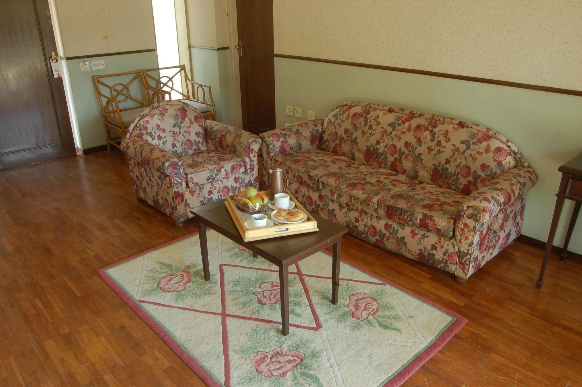The Meadows Resort And Spa Аурангабад Екстериор снимка